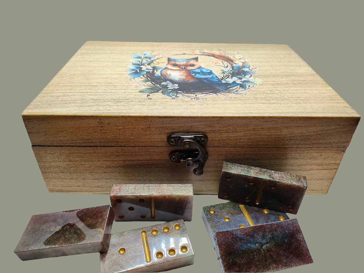 Faux Granite Owl Dominoes